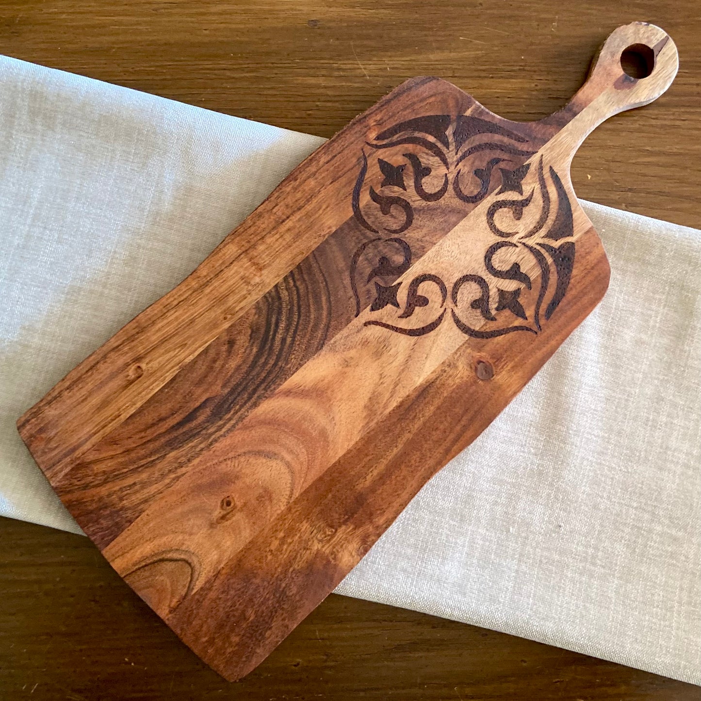Raven Homewares Cheese Paddle Board