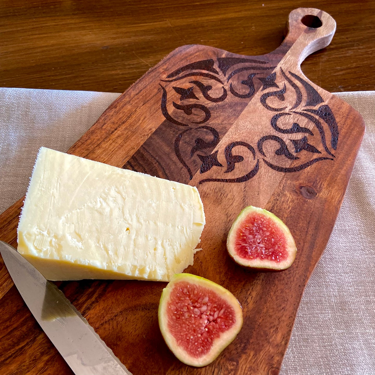 Raven Homewares Cheese Paddle Board